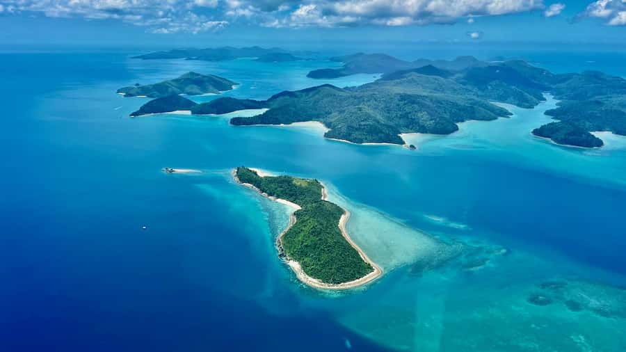 Airlie Beach: Whitsundays & Great Barrier Reef Scenic Flight - Getting From Airlie Beach to the Airport Without Turning Your Day Into a Chore
