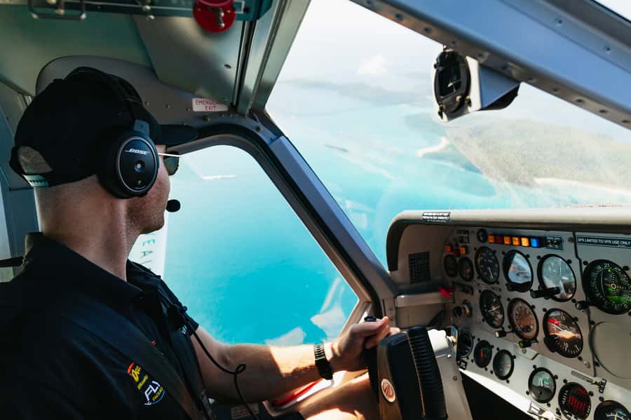 Airlie Beach: Whitsundays & Heart Reef Scenic Flight - Group size and vibe: small, organized, and not chaotic