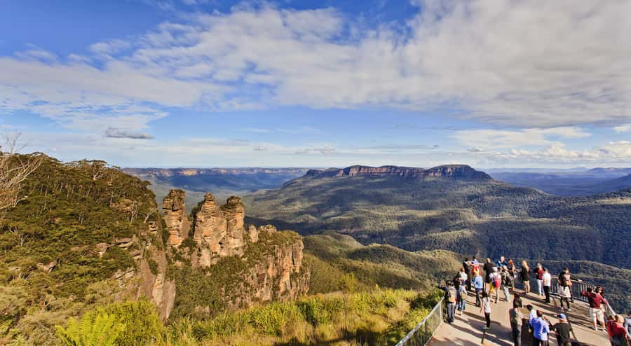 Blue Mountains Adventure: Scenic World, Zoo & Koala Photo - The harbour ferry ride back: Harbour Bridge and Opera House at the finish