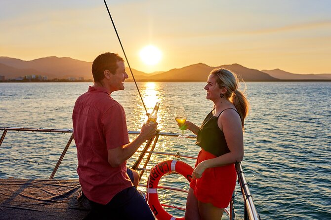Cairns Catamaran Harbour and Dinner Cruise - Boarding and that first complimentary drink moment
