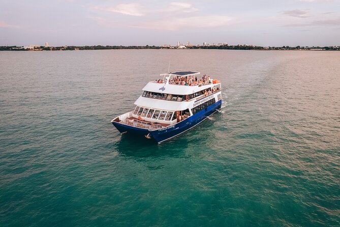 Charles Darwin Dinner Cruise - Entering the harbor vibe: where the cruise starts and what you’ll see