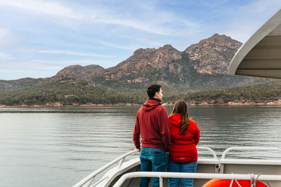 From Coles Bay: Wineglass Bay Cruise with Lunch - Key things that make this cruise worth your time