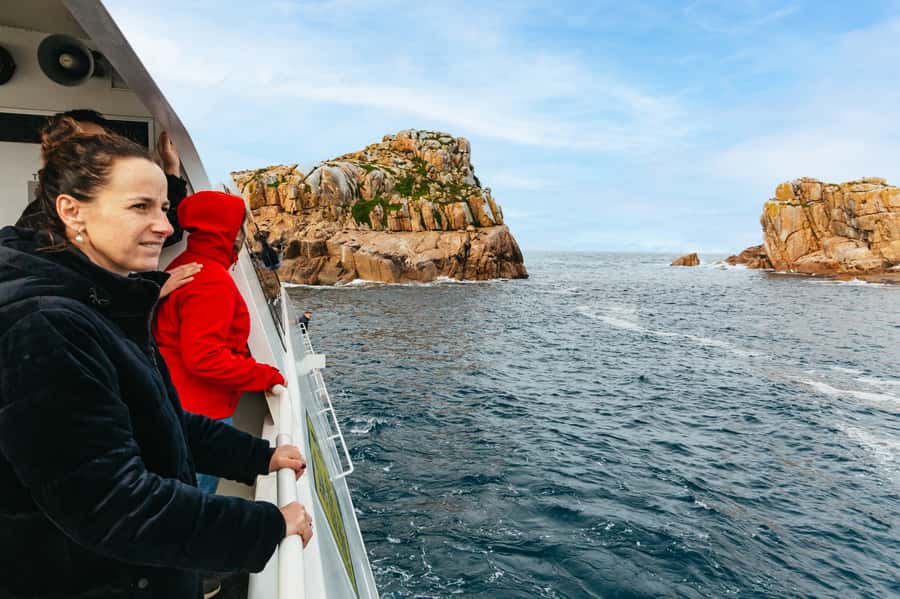 From Coles Bay: Wineglass Bay Cruise with Lunch - Wineglass Bay from the water: what this 4.5-hour outing delivers
