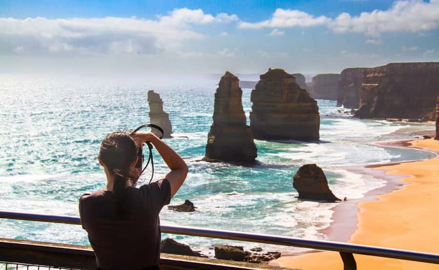 From Melbourne: Great Ocean Road Full-Day Guided Trip - A 14-hour Great Ocean Road loop that actually feels organized