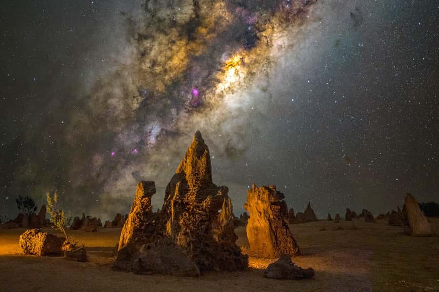 From Perth: Pinnacles Sunset and Stargazing Tour with Dinner - Perth to Guilderton Lookout: why the coast-to-desert shift feels so good