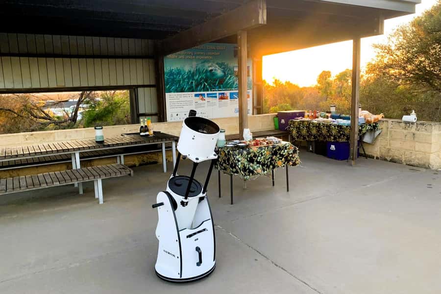 From Perth: Pinnacles Sunset and Stargazing Tour with Dinner - Who should book this tour (and who should skip)
