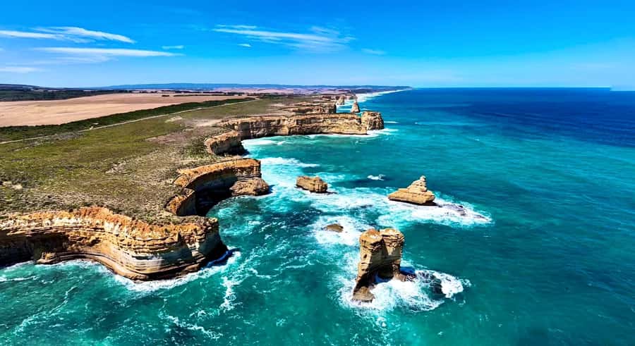 Great Ocean Road 12 Apostles London Bridge Koala Kangaroo - Morning start from Melbourne, then Colac to Loch Ard Gorge