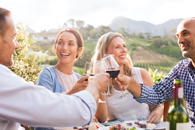 Luxury Hunter Valley Wildlife & Wine Tasting Tour from Sydney - Walkabout Wildlife Sanctuary: Koala Time and Kangaroo Encounters