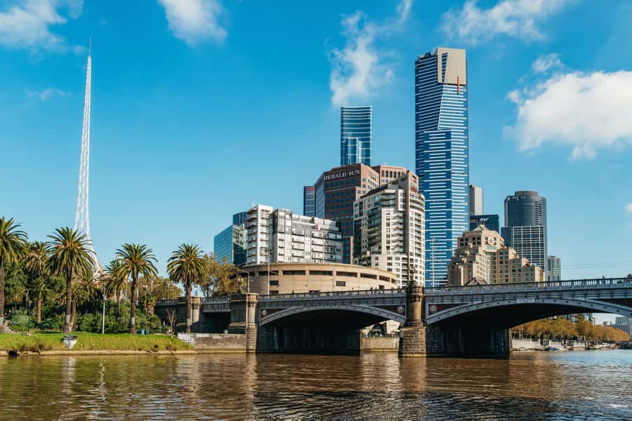 Melbourne: 2-Hour City Highlights River Cruise - Why the Yarra River makes Melbourne easy to read