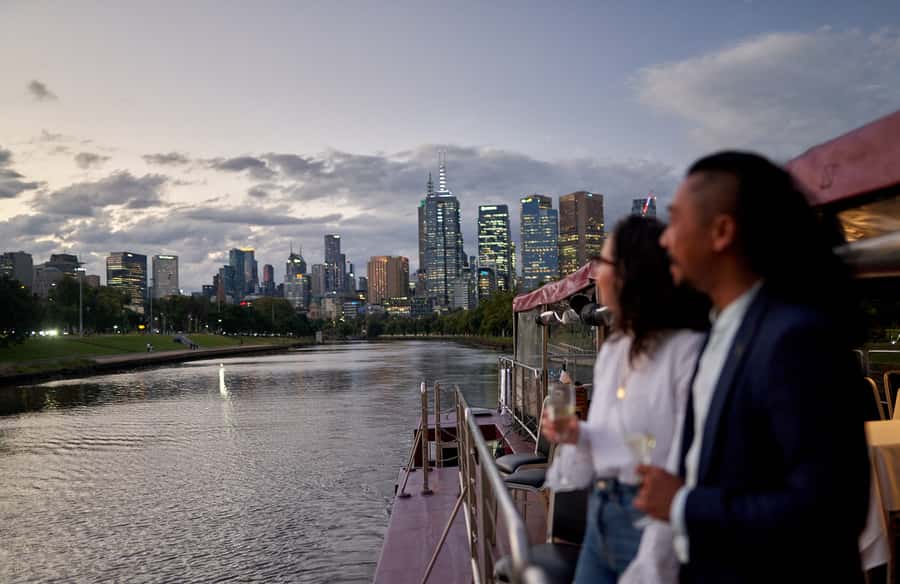 Melbourne: 4-Course Dinner Cruise with Drinks - Service quality: friendly, prompt, and often a little funny