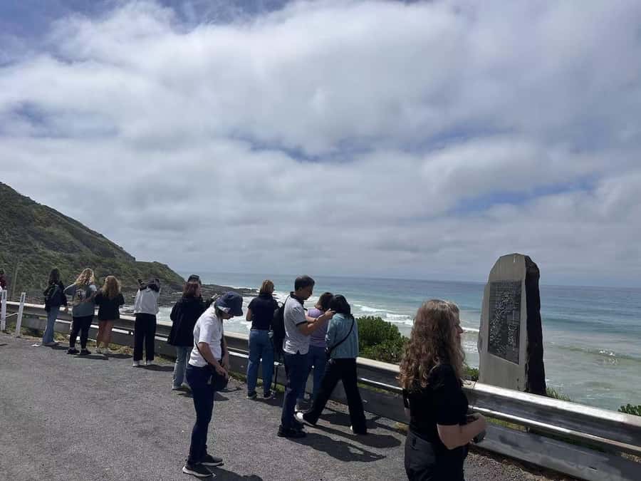 Melbourne: Great Ocean Road Max Highlights & London Bridge - Apollo Bay lunch plus the koala search: the best reset in the day