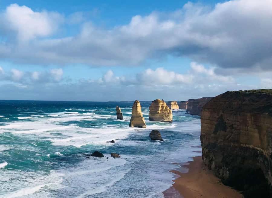 Melbourne: Great Ocean Road Max Highlights & London Bridge - Weather adjustments: how the tour handles rain and road closures