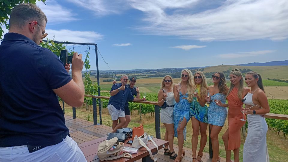 Melbourne: Yarra Valley Wine, Gin, Whisky and Chocolate Tour - The guide and the onboard details that make the day feel fun
