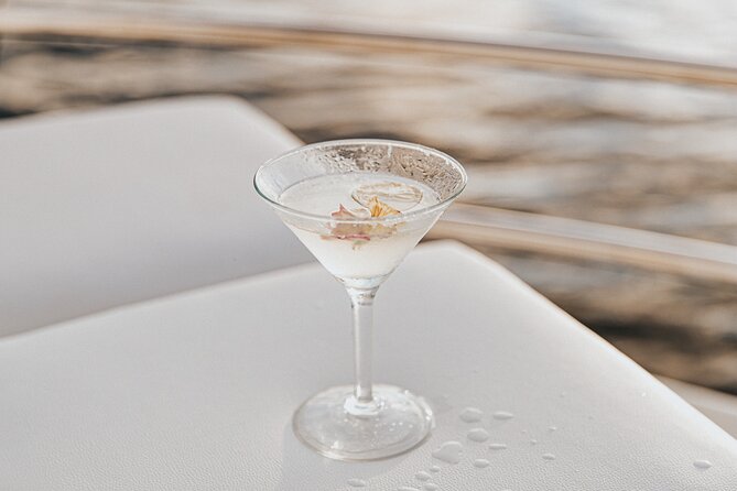 Seafood Lunch Cruise - Drinks and add-ons: how the licensed bar changes your budget