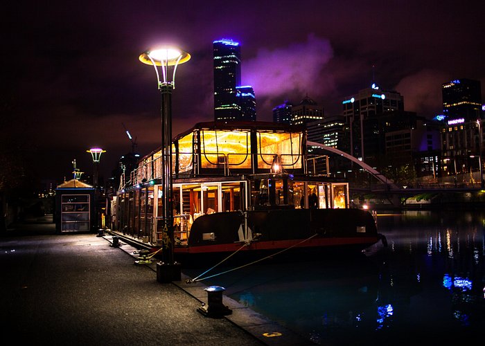 Spirit of Melbourne Dinner Cruise on the Yarra River - Who should book this Spirit of Melbourne cruise