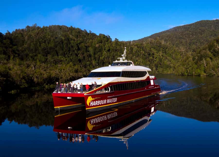 Strahan: World Heritage Cruise on Gordon River with Lunch - Sarah Island: a guided convict settlement hour that doesn’t drag