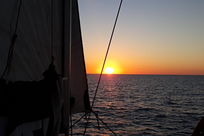 Sunset 3-Hour Cruise from Darwin with Dinner and Sparkling Wine - Darwin Harbour at Sunset: Why the Timing Works