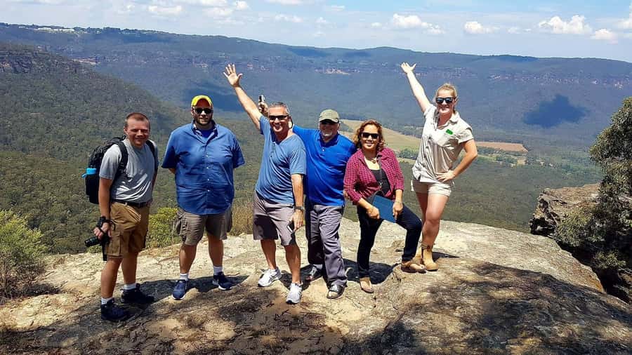 Sydney: Blue Mountains Wildlife & Bushwalk Small-Group Tour - Wentworth Falls bushwalk: moderate steps, multiple trail choices