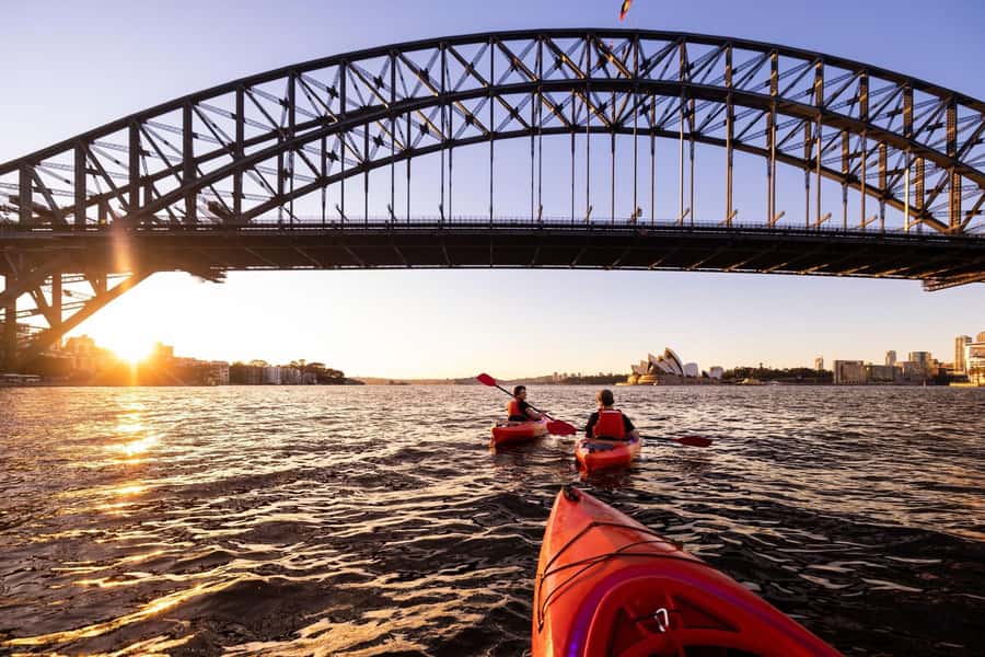 Sydney: Sunrise Kayak, Opera House & Under Harbour Bridge - What to bring so the morning stays comfortable