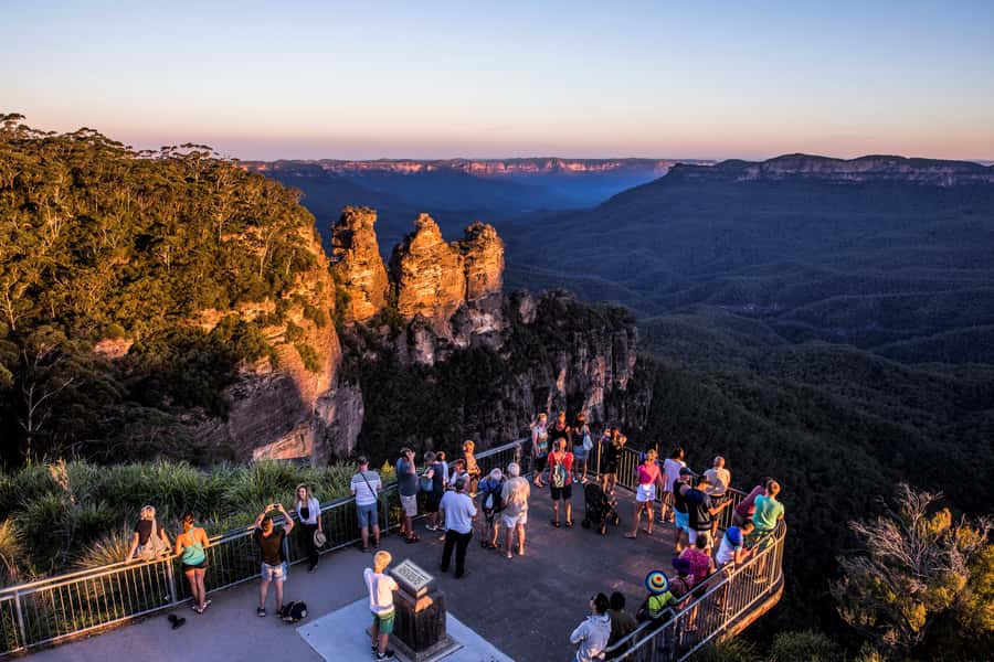 Sydney: Waterfall Bushwalk and Blue Mountain Sunset Day Trip - The guide factor: why names like Greg, Buck, and Mitch keep showing up
