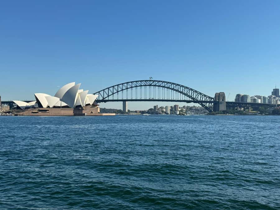 1/2 day Sydney Sightseeing and Bondi Beach Tour - First Stop: Cadman’s Cottage, 110 George St, and a Simple Start Time