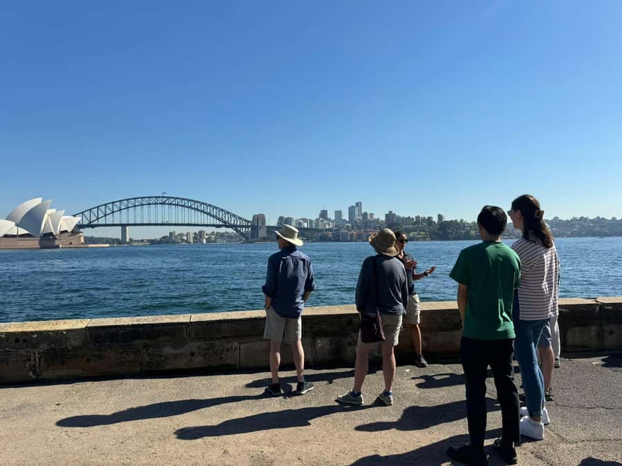 1/2 day Sydney Sightseeing and Bondi Beach Tour - What the $47 Price Actually Buys You (and What It Doesn’t)