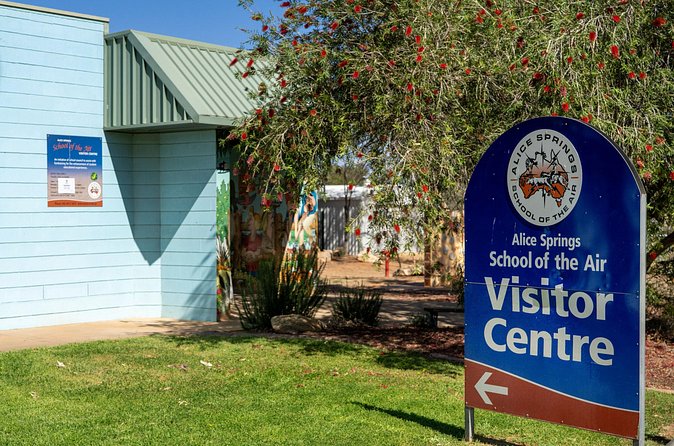 1 Day Alice Explorer - Back in Alice Springs: School of the Air, Telegraph Station, and the Flying Doctor