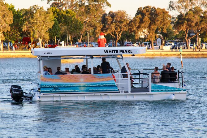1 Hour Deluxe Scenic Dolphin Cruise - Dolphin Quay and the marina loop: where you get oriented