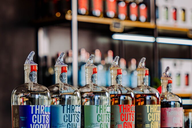 1 Hour Distillery Tour & Tasting in Turner Stillhouse - Gin, vodka and whisky tasting with Three Cuts labels