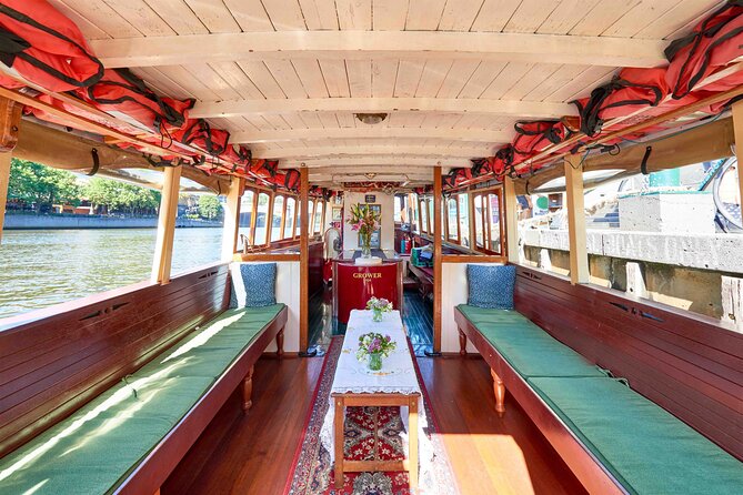 1 Hour Sight seeing Melbourne River Cruise on historic vessel - Key things you’ll notice on this Yarra river cruise