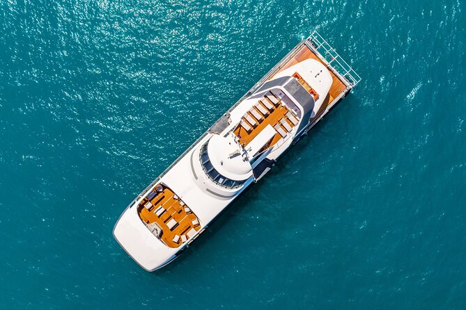 1hour Scenic Flight Heart Reef, Whitehaven Beach, Hill Inlet, GBR - The Whitsundays island views: more islands than you expect