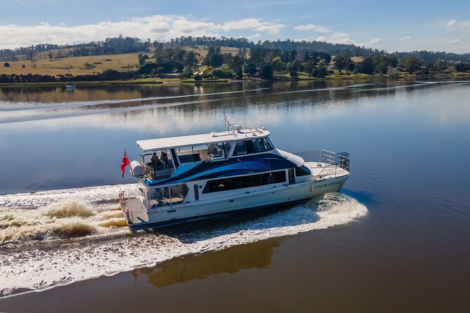 2.50 hour Afternoon Discovery Cruise including Cataract Gorge departing at 3 pm - Northbound Highlights: St Mathias Church and the Rosevears Pub
