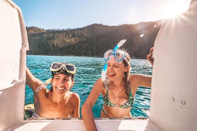 2 Day & 2 Night Whitsunday Sailing Adventure on Hammer - Food on Board: When Meals Are Part of the Schedule
