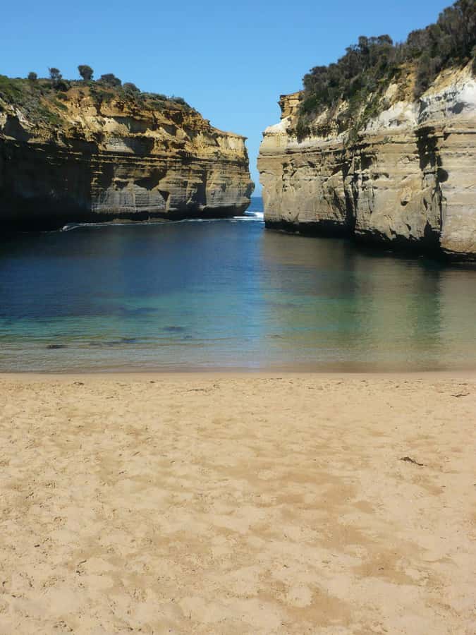 2 Day Great Ocean Road Small Group Tour - Castle Cove and the Aboriginal heritage thread before the 12 Apostles