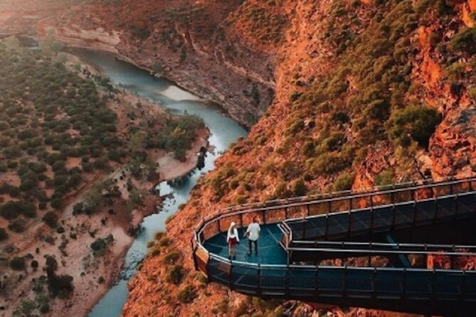 2 day Pink Lake and Kalbarri Tour - Overnight in Kalbarri Palm Resort: a Real Bed Beats Another Late Drive