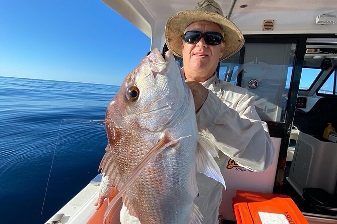 3/4 Day 7 Hour Offshore Fishing Charter - The crew and gear setup: where your success comes from