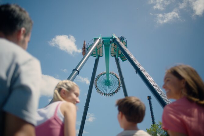 3-Day Unlimited Dreamworld, WhiteWater World & SkyPoint Ticket - SkyPoint Observation Deck: The Calm 360-View Break at Q1