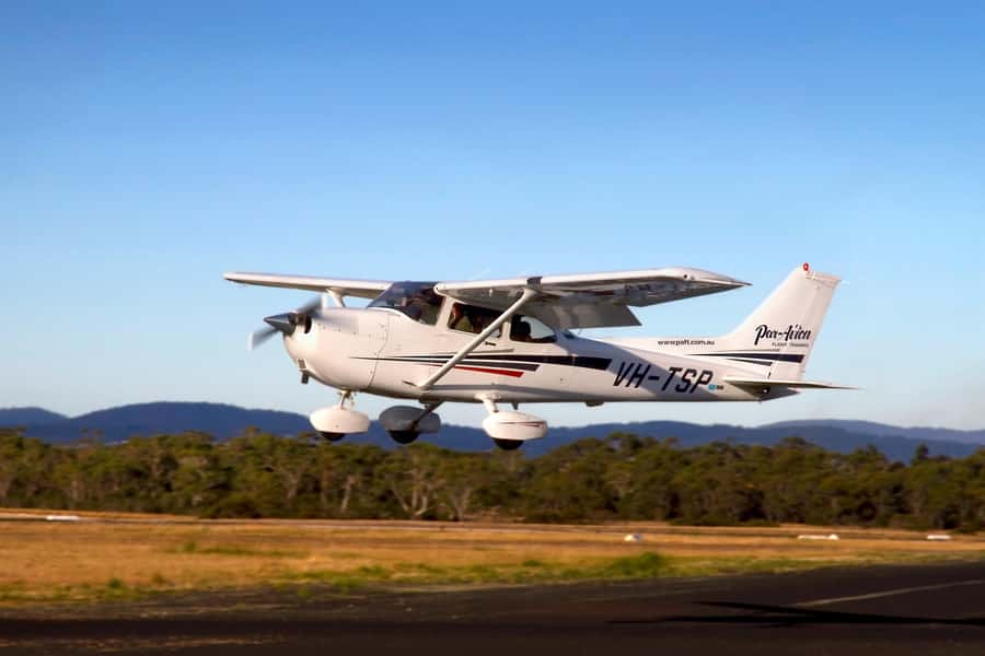 30 Minute Scenic Hobart Plane Flight - Key things you’ll notice in the air