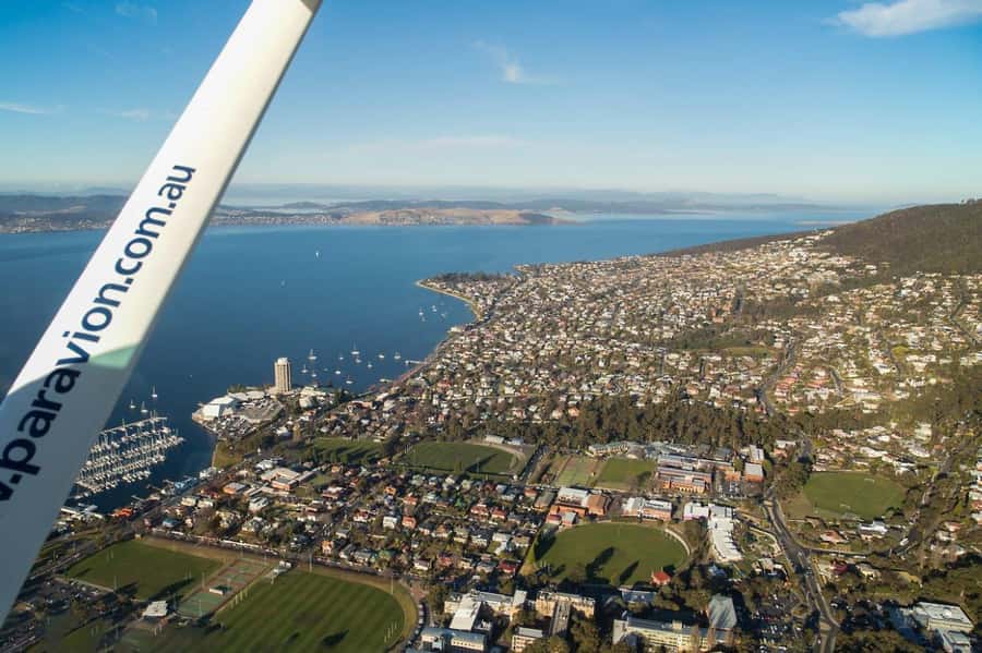 30 Minute Scenic Hobart Plane Flight - A quick word on accessibility and language