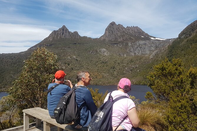 4 Day Wild Tasmania Tour / Wildlife, Nature, Hiking / Inc. Accom - Day 2: Cradle Mountain National Park hikes and a bush-cabin night