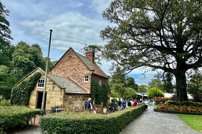 4 Hours Sightseeing Small Group Tour in Melbourne City - St Patrick’s Cathedral and Fitzroy Gardens: where the day cools down