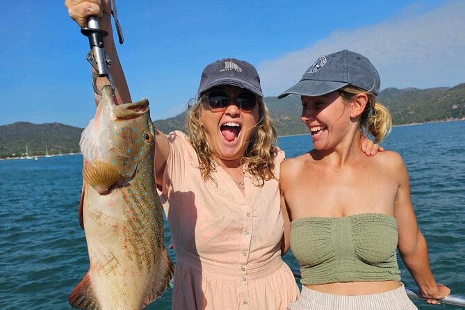 4H Snorkeling and Fishing Cruise on Magnetic Island - What to bring so you’re comfortable the whole 4 hours