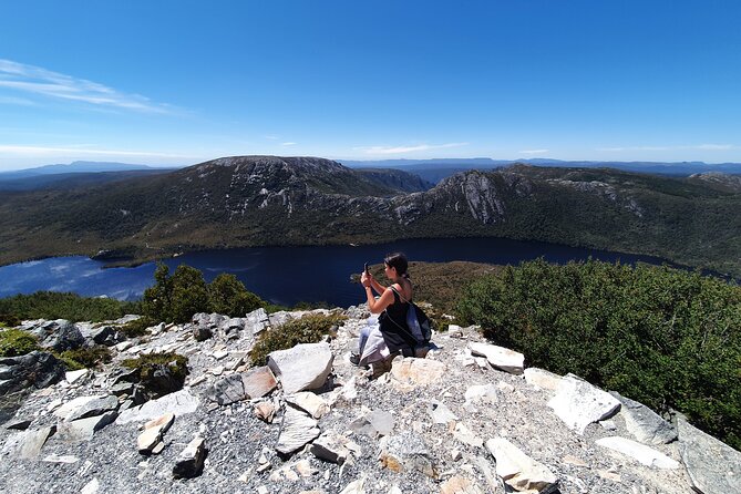 5-Day Best of Tasmania Tour from Hobart - Day 5: Freycinet’s early arrival, Wineglass Bay lookout, and Cape Tourville lighthouse views