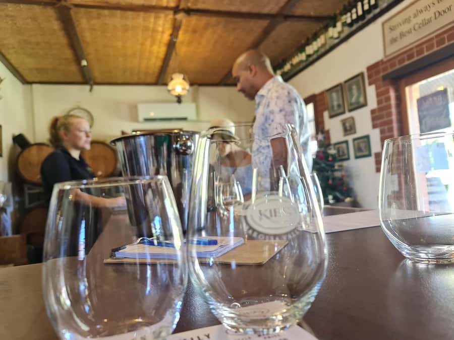 A Barossa Valley pickup: Wine and Heritage Tour, Local Guide - Scenic Town Stops: Greenock, Angaston, and the Look-Back Moments