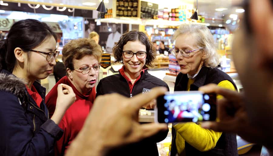 Adelaide: Central Market Early Risers Breakfast Tour - Small-Group Walk Feels Personal (Not Crowded)