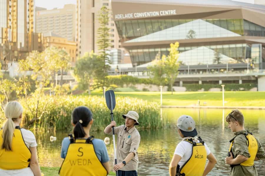 Adelaide: City Kayaking Experience - Dress like a paddler, not a city walker