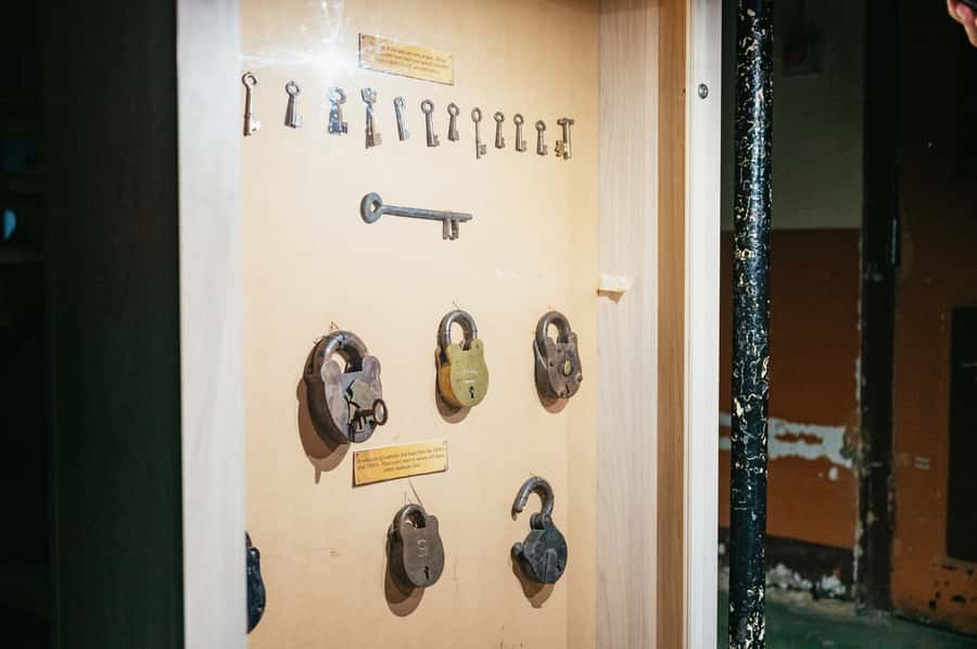 Adelaide: Ghosts, Dark Secrets and Paranormal Hunt Gaol Tour - The interactive paranormal hunt: tools, attention, and managing expectations