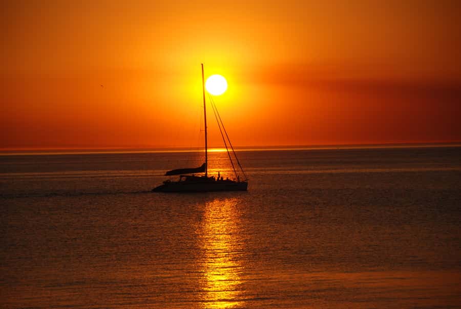 Adelaide: Glenelg Twilight Catamaran Cruise with Drink - Pricing and Value: Is $44 Worth It?