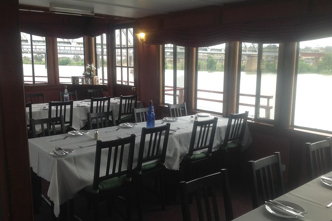 Adelaide Hills Tour with River Murray Lunch Cruise - Hahndorf Village in About 1 Hour: How to Make It Count