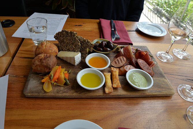 Adelaide Japanese Group Winery Day Tour in Barossa and Hahndorf - Adelaide Hills and Eden Valley drives: scenery with a purpose